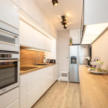 Luxe Apartment